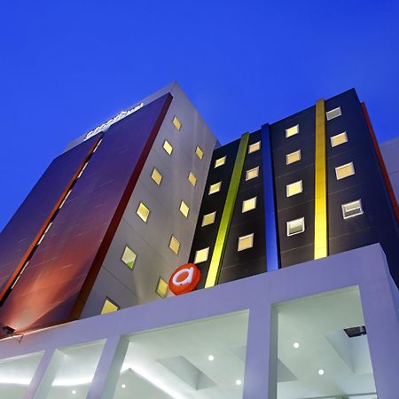 Amaris Hotel Bekasi Barat Extérieur photo