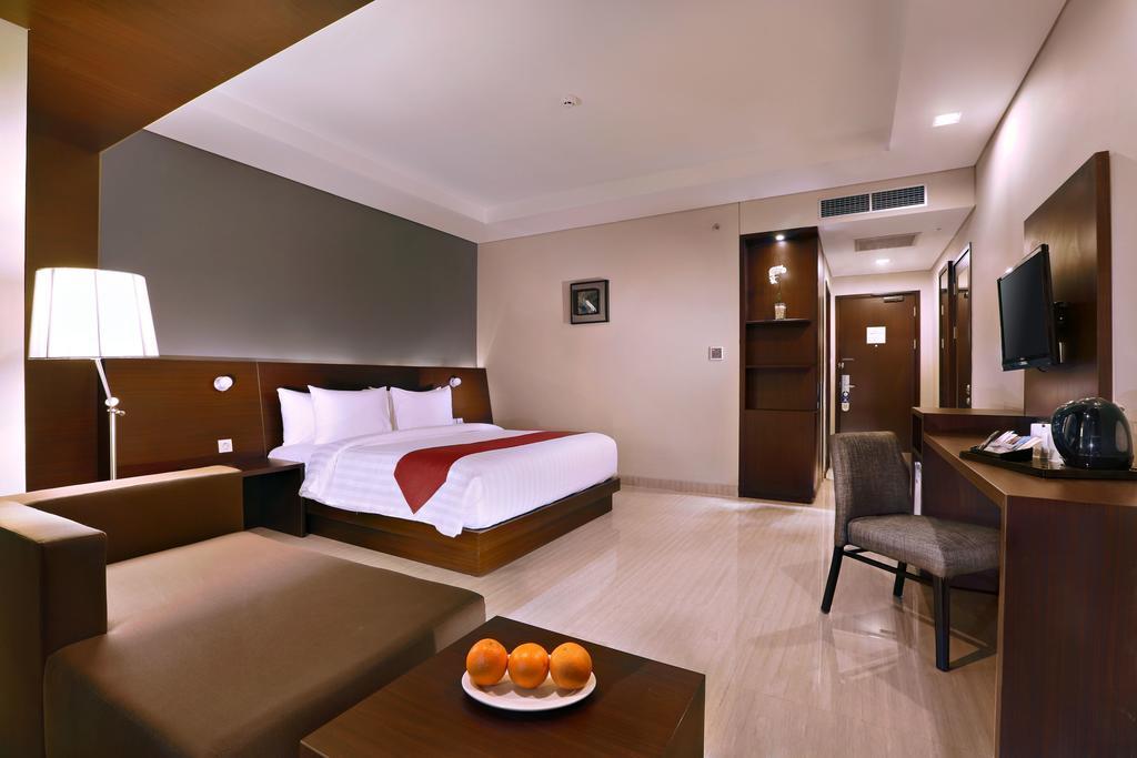 Amaris Hotel Bekasi Barat Extérieur photo