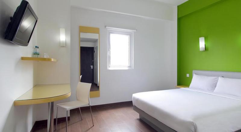 Amaris Hotel Bekasi Barat Extérieur photo