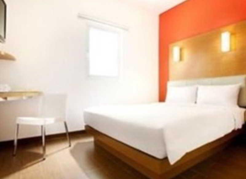 Amaris Hotel Bekasi Barat Extérieur photo